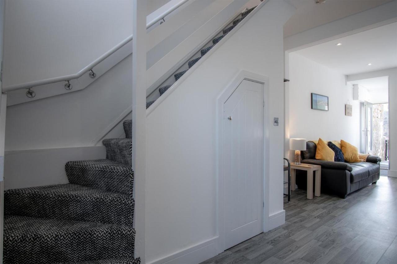 Hawtree Cottage - 2 Bedroom Cottage - Tenby Exterior foto